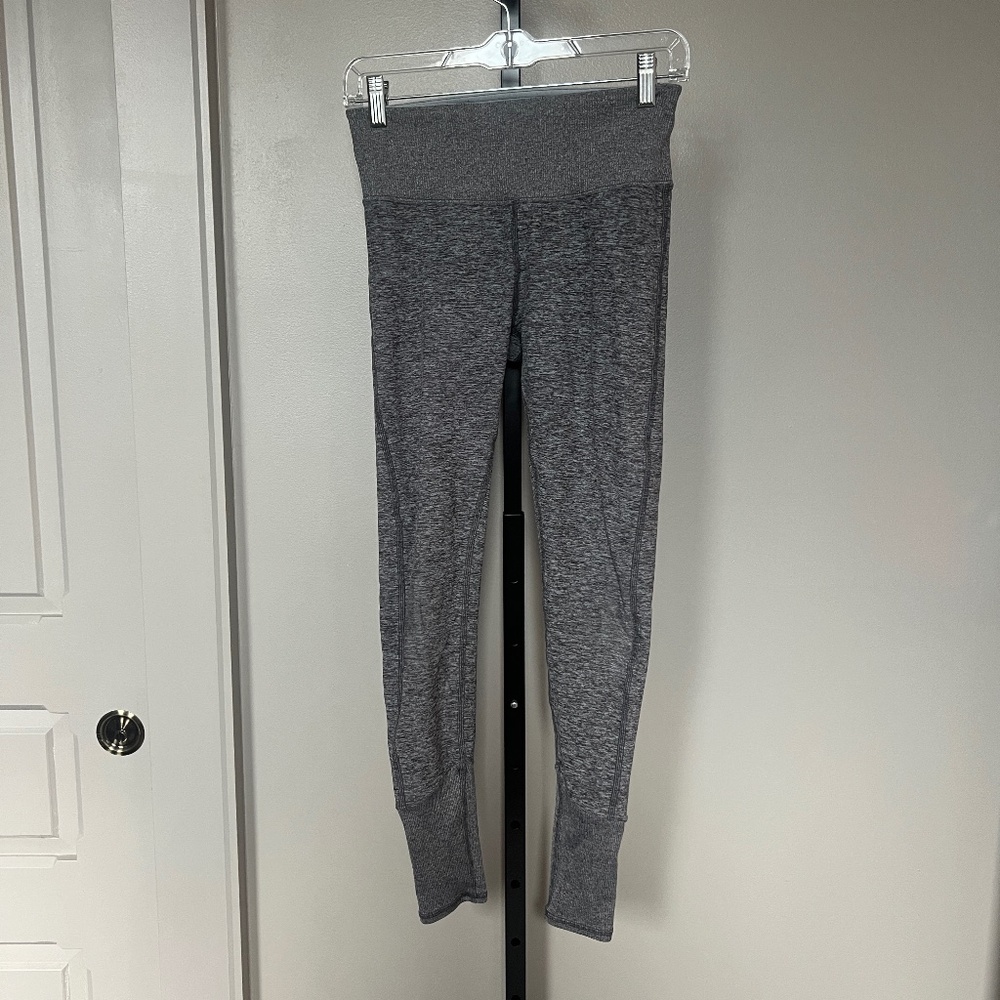 Lululemon Gray High-Waisted Leggings – Size 4 - Vintage
